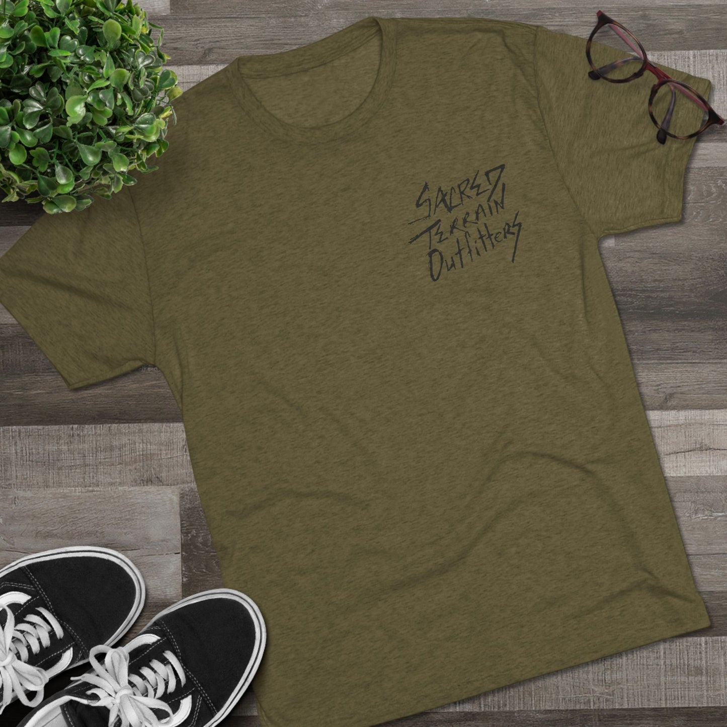 Cactus Crest Distressed Men's Fitted T-Shirt