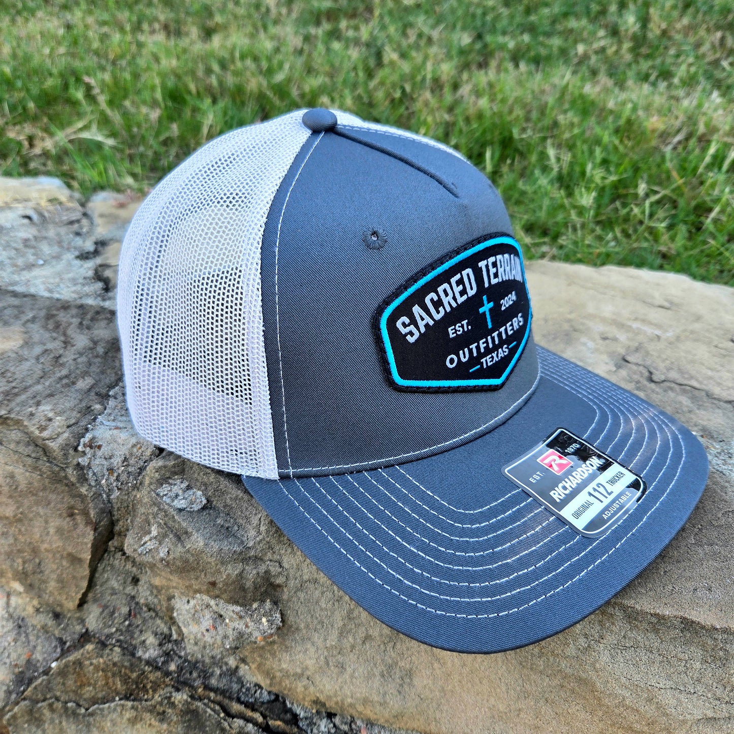 Sacred Shield Richardson 112 Snapback Trucker Black/Graphite OSFM